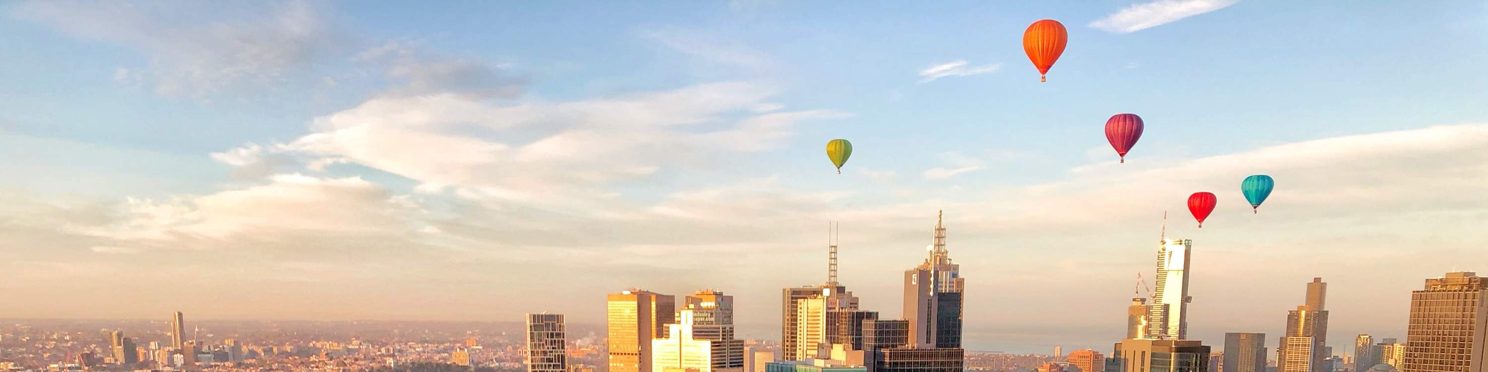 Survolez des monuments emblématiques et couronnez cette expérience ultime et authentique de Melbourne.